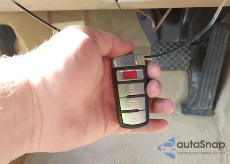 2007 Volkswagen Passat Wolfsburg Edition из США, поврежденный, VIN WVWAK73C07P140645